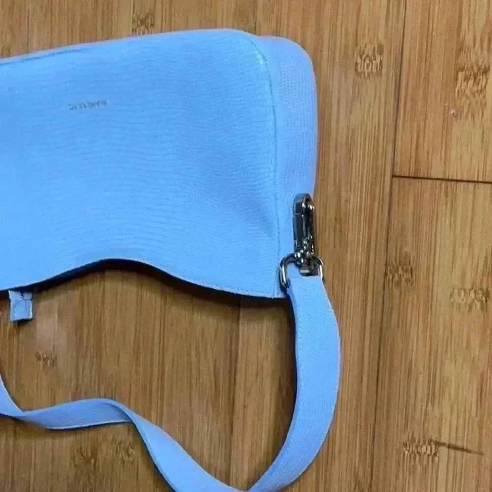 NEW Blame Lilac Leather Bag missing side ties looks great with jeans - Picture 7 of 10